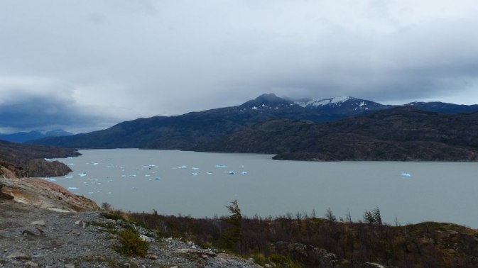 Torres del Paine - Jour 1 : Trajet Paine Grande / Glacier Grey